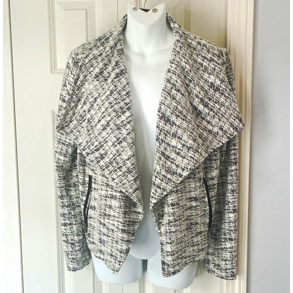 White House Black Market Black/White Open Front Jacket w/ Pockets Size M